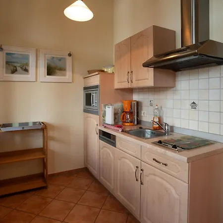 Villa Stock Appartement Mit Grosser Veranda Heringsdorf  Buitenkant foto