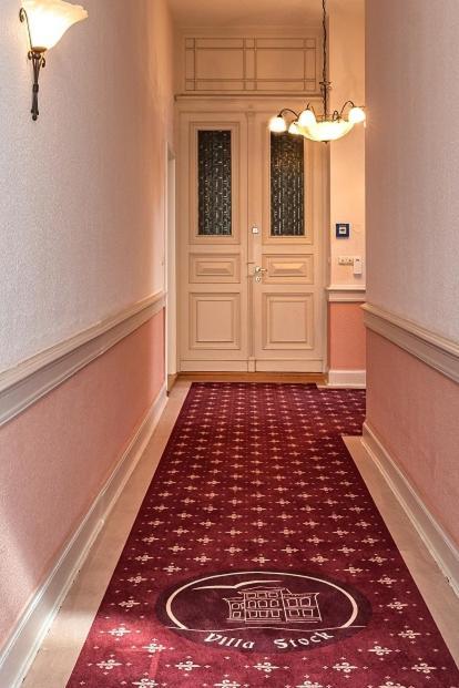 Stock Mit Grosser Veranda